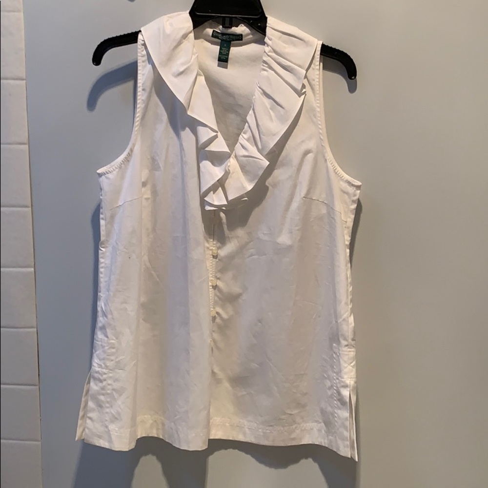 Sleeveless blouse